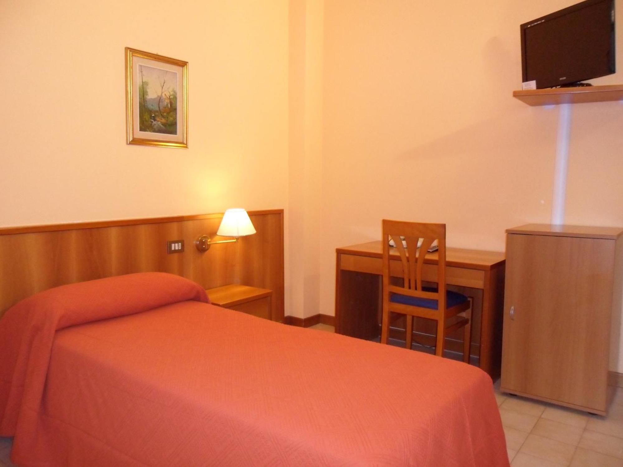 Hotel Ristorante Al Bassanello Bassano del Grappa Luaran gambar