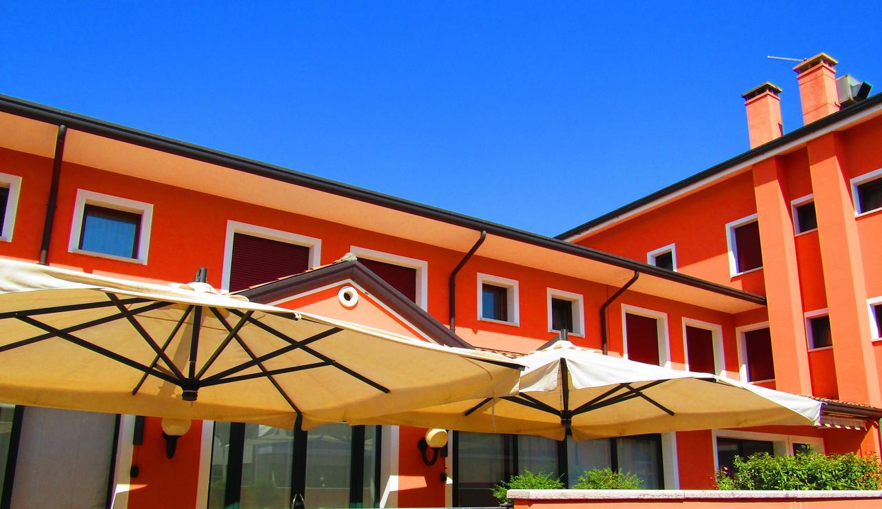 Hotel Ristorante Al Bassanello Bassano del Grappa Luaran gambar